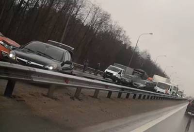 Грузовик без тормозов протаранил семь машин под Всеволожском - online47.ru - Ленинградская обл. - Санкт-Петербург - Мурманск - Финляндия - р-н Всеволожский - Всеволожск
