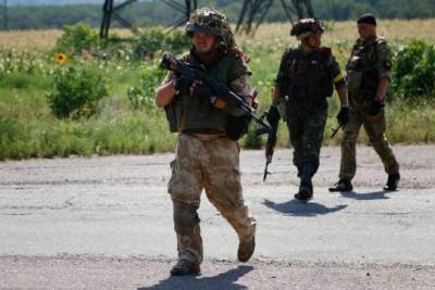 Эдуард Басурин - В ДНР сообщили о гибели двух военных из-за обстрелов со стороны Киева - versia.ru - Киев - ДНР