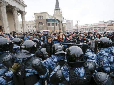 Алексей Навальный - Акции в поддержку Навального шли на Дальнем Востоке до позднего вечера - kasparov.ru - Иркутск - Хабаровск - Владивосток