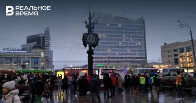 Алексей Навальный - В Казани начались задержания на несогласованном митинге в поддержку Навального - realnoevremya.ru - респ. Татарстан - Казань