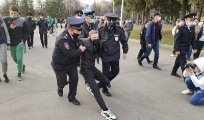 В Уфе на митинге в поддержку Навального задержали 40 человек - mkset.ru - Уфа - Барнаул - Кемерово