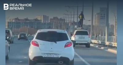 Булат Bolt Закиров проехался на крыше автомобиля по Казани - realnoevremya.ru - респ. Татарстан - Казань