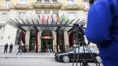 США передали Ирану список возможных к снятию санкций при возврате в СВПД - iz.ru - Иран - Тегеран