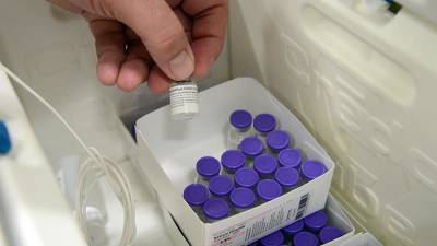 WSJ узнала об обнаружении поддельной вакцины Pfizer в Мексике и Польше - iz.ru - Mexico