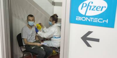 Marko Djurica - Pfizer обнаружила поддельную вакцину от COVID-19 в двух странах — WSJ - nv.ua - Мексика - Польша