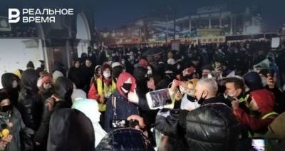 Алексей Навальный - В Казани и Челнах на несанкционированных акциях задержали 76 человек - realnoevremya.ru - респ. Татарстан - Казань