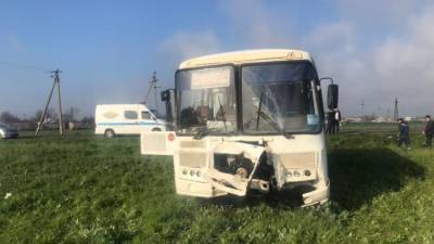 В Крыму в ДТП с автобусом пострадали пять человек - фото - crimea.ria.ru - Крым - Краснодарский край - Краснодар - Симферополь - район Сакский