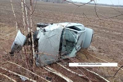 В Марий Эл попала в больницу водитель опрокинувшегося авто - mk.ru - респ. Марий Эл