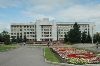 Блеск и нищета депутатов: городские «избранники народа» отчитались о своих доходах - vologda-poisk.ru - Вологда