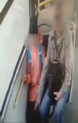 В Ярославле пенсионер при пассажирах домогался школьницы в автобусе - 7info.ru - Ярославль