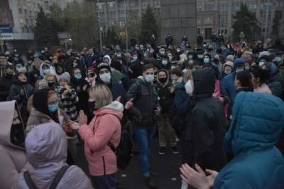 Алексей Навальный - Михаил Исаев - Глава Саратова намерен взыскать компенсации с участников митинга 21 апреля - znak.com - Саратов