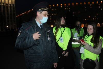 Алексей Навальный - На прошедшей вчера в Архангельске акции протеста не все журналисты соблюли дресс-код - arh.mk.ru - Архангельск