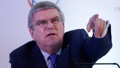 Томас Бах - Пьер Де-Кубертен - Глава МОК предложил изменить олимпийский девиз «Быстрее, выше, сильнее» - gazeta.ru - Токио - Афины