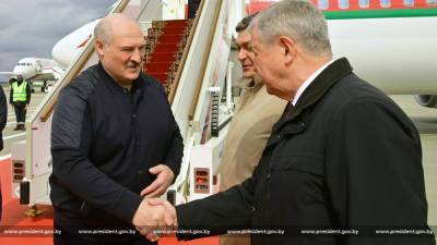 Александр Лукашенко - Лукашенко прибыл в Москву - naviny.by - Москва