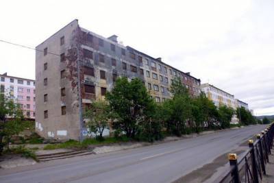 Андрей Кузнецов - В Никеле запланировали снос четырех аварийных домов - murmansk.mk.ru - Мурманская обл.