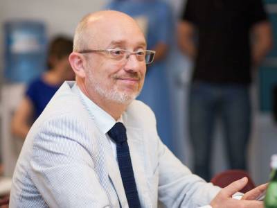 Алексей Резников - Россия выдала жителям Донбасса 400 тыс. паспортов – Резников - gordonua.com - Россия - Украина - Луганская обл. - Донецк - Донбасс - Луганск - Донецкая обл.