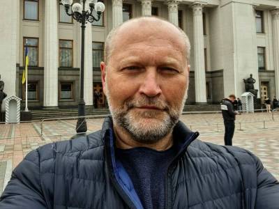 Борислав Береза - РФ начала отвод войск от границ Украины. Как говорил классик: "От бач, злякався, й…баний сцикун". Градус напряжения спал. Плохо, что не навсегда - gordonua.com - Россия - Украина - Крым