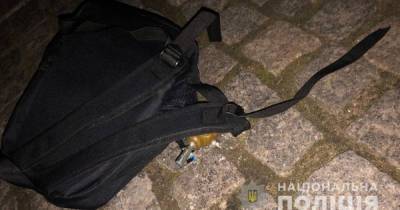 В Одессе во двор ЖК забросили боевую гранату и муляж взрывчатки - tsn.ua - Одесса
