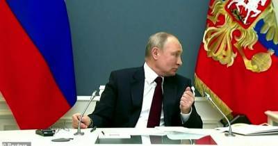 Владимир Путин - Эммануэль Макрон - Климатический саммит: выступление Макрона прервали из-за речи Путина (фото, видео) - focus.ua