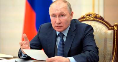 Владимир Зеленский - Владимир Путин - Путин ответил на предложение Зеленского о встрече в Донбассе - ren.tv - Москва - ДНР - ЛНР - Донбасс