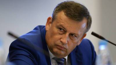 Александр Дрозденко - Губернатор Ленобласти выступил с отчетом перед заксобранием региона - gazeta.ru - Ленинградская обл.