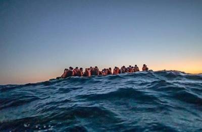 У берегов Ливии в море утонули 130 африканских мигрантов - unn.com.ua - Киев - Ливия - Тунис