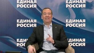 Дмитрий Медведев - Медведев заявил о возвращении России и США к холодной войне - piter.tv