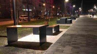 Пензенцы назвали одноразовыми скамейки и столы в сквере на ул. Славы - penzainform.ru - Пенза - Благоустройство