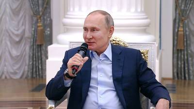 Владимир Путин - Анна Попова - Путин объявил выходными дни между майскими праздниками - tvc.ru