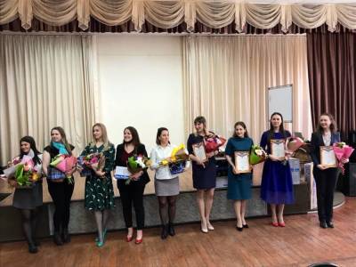 В Тихвине наградили лучших молодых учителей года - ivbg.ru