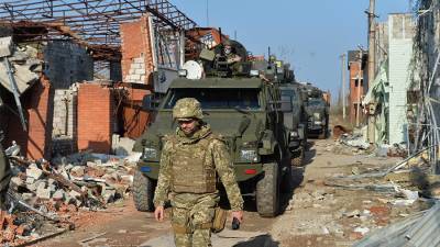 Мария Захарова - МИД РФ констатировал стягивание Киевом вооружения к границам ЛНР и ДНР - iz.ru - Киев - ДНР - Донецк - ЛНР