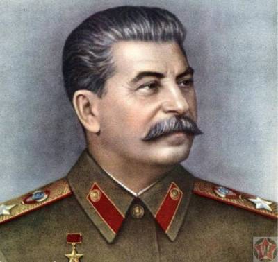 Иосиф Сталин - Александр Лапин - Сбор подписей за установку фигуры Сталина в Москве начнется 9 мая - argumenti.ru - Москва