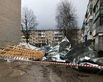 Появились подробности инцидента с сорванной крышей в Шексне, на ул. Труда, 13 - vologda-poisk.ru - Вологда