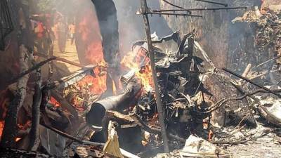 При крушении военного вертолета в Зимбабве погибли четыре человека, в том числе ребенок - runews24.ru - Зимбабве