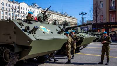 Военная техника для парада Победы прибыла в Москву - mir24.tv - Москва - Московская обл. - Алабино
