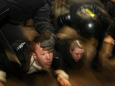 Навальный - Протест будет леветь, но не в сторону коммунизма - newsland.com