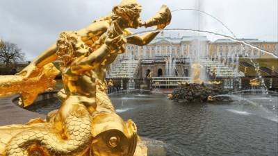 Фонтанам 300 лет! Музей-заповедник «Петергоф» открыл юбилейный летний сезон - 5-tv.ru - Санкт-Петербург