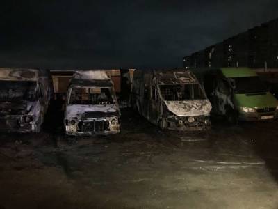 В Харькове горел маршруточный автопарк, один человек получил ожоги - lenta.ua - Харьковская обл. - Харьков