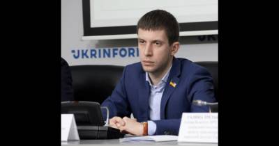 Юрий Луценко - Требовал продолжения банкета. "Слуга народа" Олег Арсенюк подрался в ресторане в Черкассах - Луценко - focus.ua - Черкассы