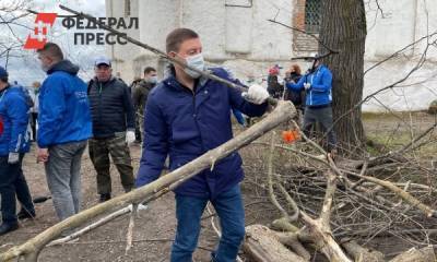 Андрей Турчак - Алексей Русских - Ирек Файзуллин - Турчак и Файзуллин посадили деревья у псковского монастыря - fedpress.ru - Башкирия - Уфа - Ульяновская - Псков