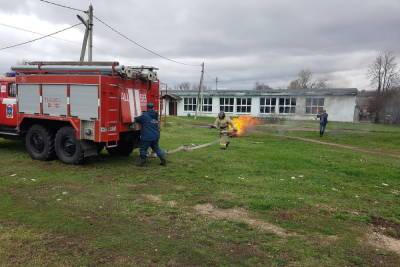 В Одоевском районе Тульской области спасатели провели тренировку по пожарной безопасности - tula.mk.ru - Тульская обл.