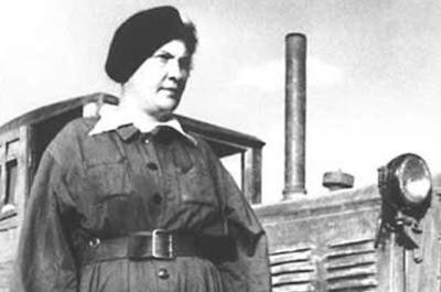 Иосиф Сталин - Прасковья Ангелина: почему трактористку-стахановку считали любовницей Сталина - russian7.ru