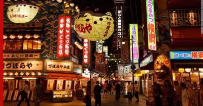 Магазины, бары и кинотеатры закрываются из-за COVID-19 в Японии - profile.ru - Токио - Япония