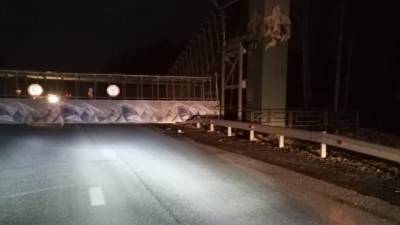 Полиция задержала водителя, обрушившего мост под Екатеринбургом - vesti.ru - Екатеринбург