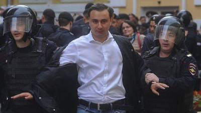 Владимир Шаповалов - Леонид Волков - Россияне не будут выходить на митинги за Волкова и Жданова - inforeactor.ru