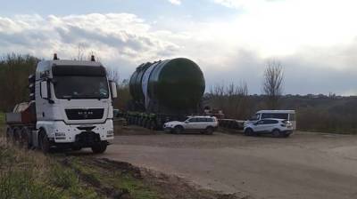 Атомный реактор для Курской АЭС-2 вытянули на сушу под Воронежем - vestivrn.ru - Воронеж - Волгодонск