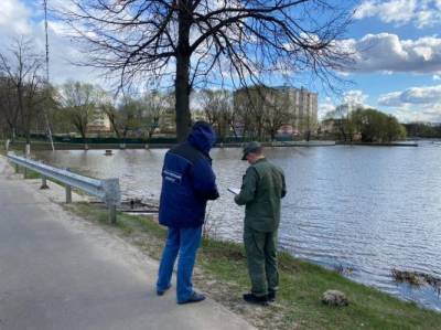 Нашли с веревкой на талии: в Подмосковье школьница утонула в сточной канаве - bloknot.ru - Московская обл. - Следственный Комитет - Московская область
