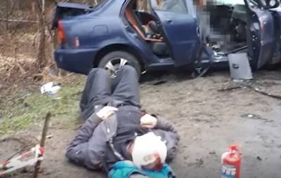 Видео: в ужасном ДТП на «Коле» погиб ребенок, а его родители – в тяжелом состоянии - ivbg.ru - Ленинградская обл. - р-н Кировский