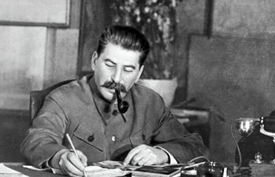 Иосиф Сталин - Лаврентий Берия - «Чёрная тетрадь»: тайна исчезновения секретных записей Сталина - russian7.ru