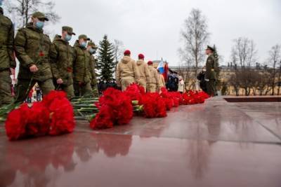 Артур Парфенчиков - «Вахту Памяти» открыли в Петрозаводске - karel.mk.ru - Петрозаводск - республика Карелия